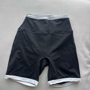 SET Active Contrast Bike Shorts